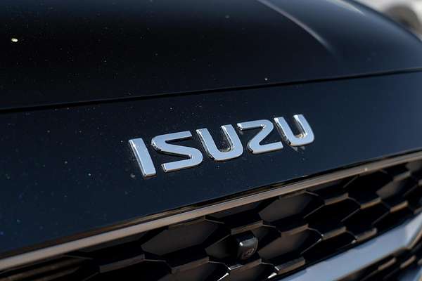 2025 Isuzu MU-X LS-T