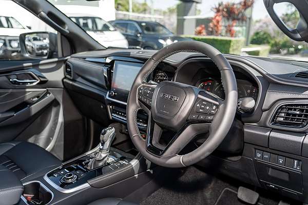 2025 Isuzu MU-X LS-T