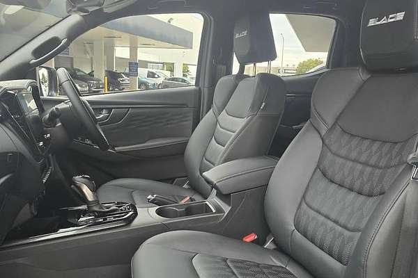 2024 Isuzu D-MAX BLADE 4X4