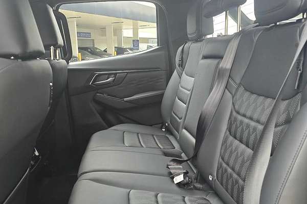 2024 Isuzu D-MAX BLADE 4X4