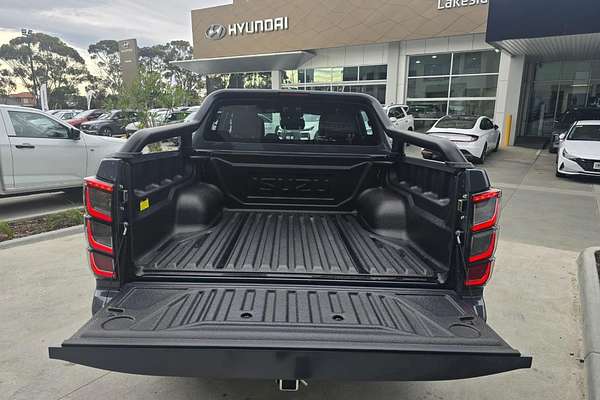 2024 Isuzu D-MAX BLADE 4X4