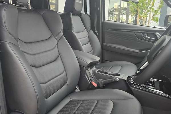 2024 Isuzu D-MAX BLADE 4X4