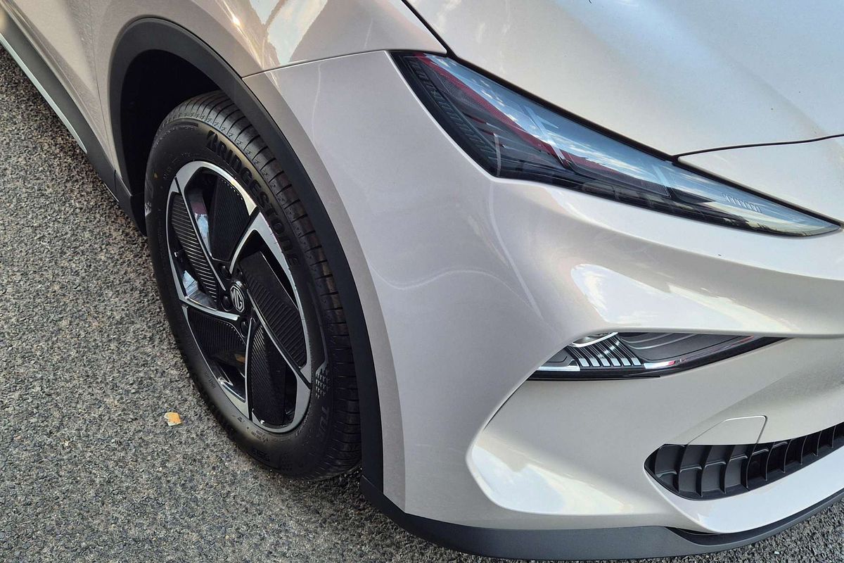 2025 MG MGS5 EV Essence 49 ZS3EM