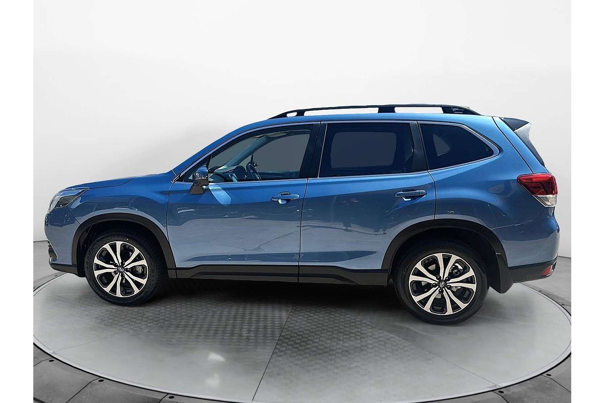 2023 Subaru Forester 2.5i Premium S5