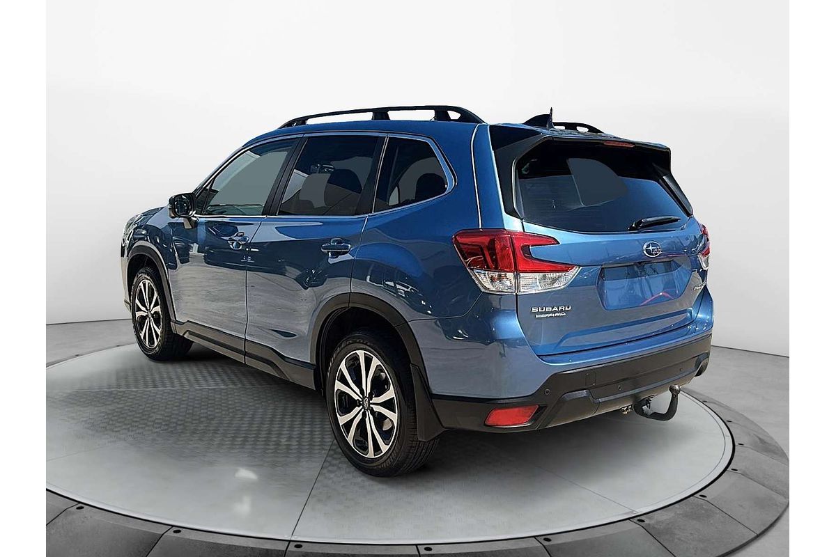 2023 Subaru Forester 2.5i Premium S5