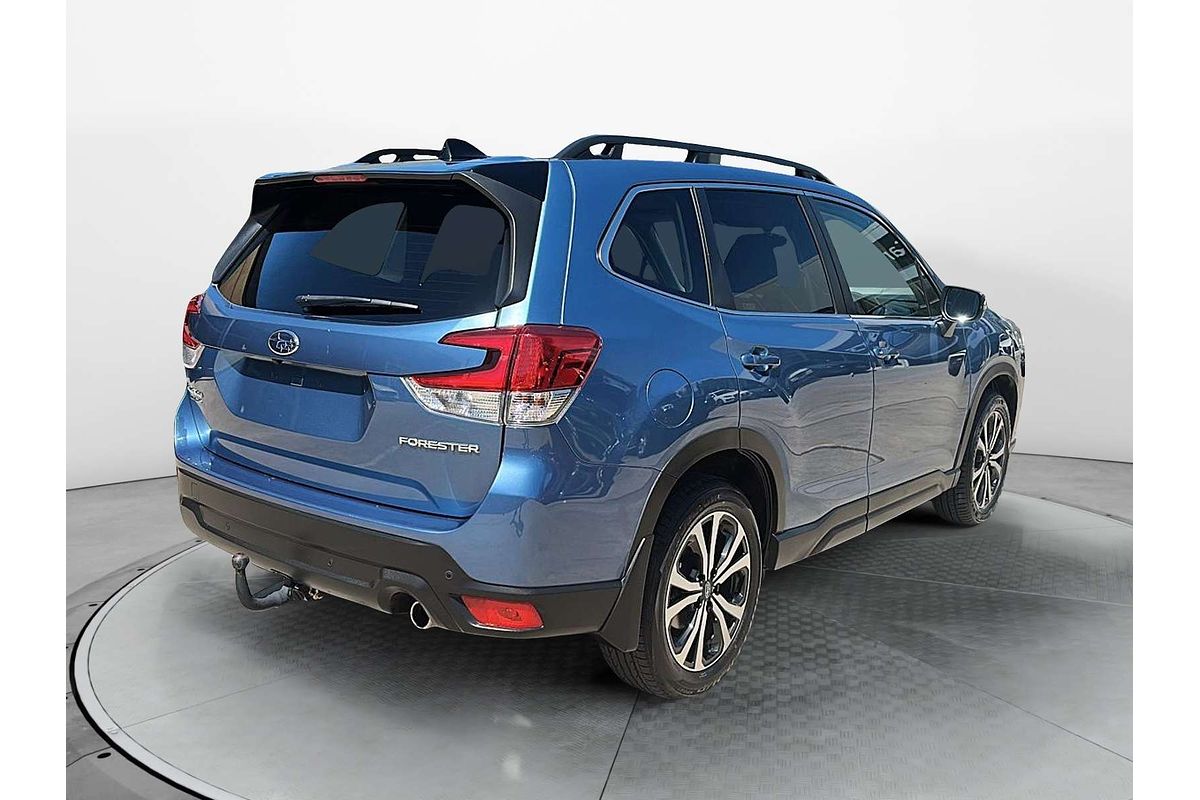 2023 Subaru Forester 2.5i Premium S5