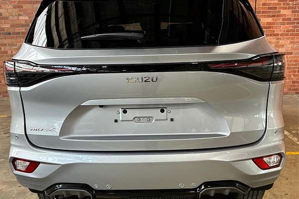 2025 Isuzu MU-X LS-T
