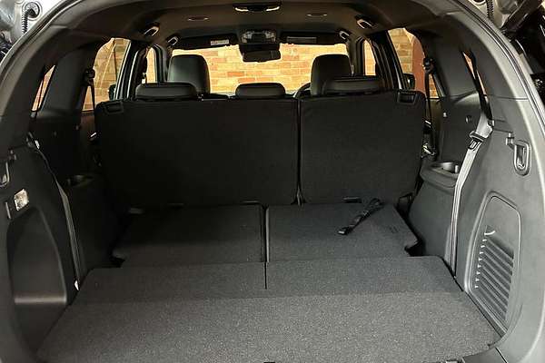 2025 Isuzu MU-X LS-T