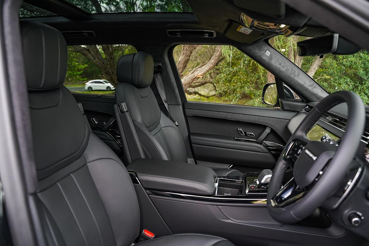 2025 Land Rover Range Rover Sport D350 Autobiography L461