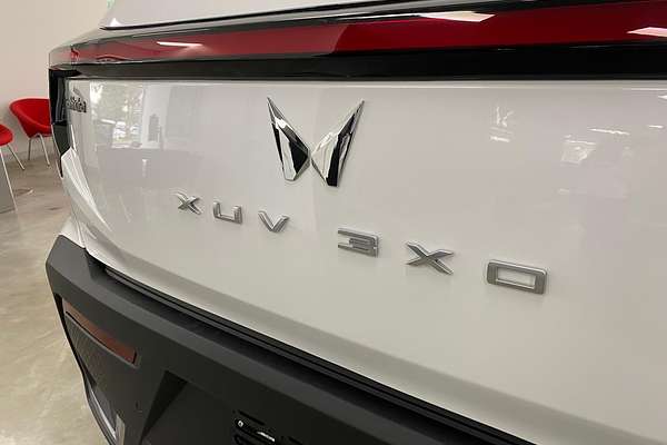 2025 Mahindra XUV3XO AX5L