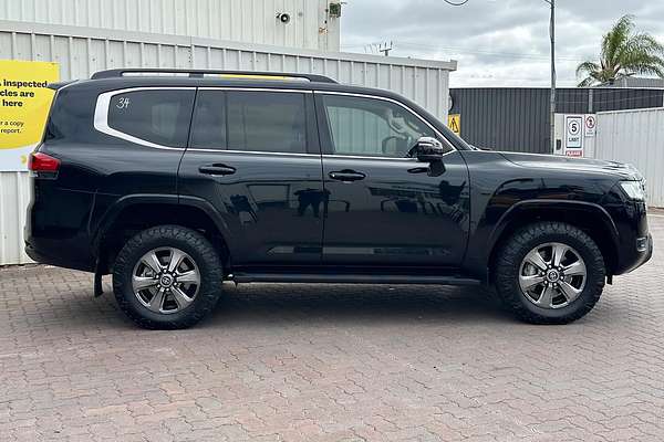 2022 Toyota Landcruiser VX FJA300R
