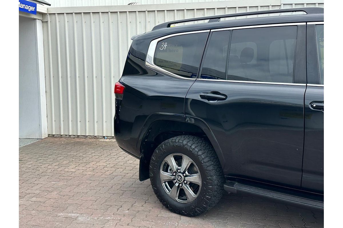 2022 Toyota Landcruiser VX FJA300R