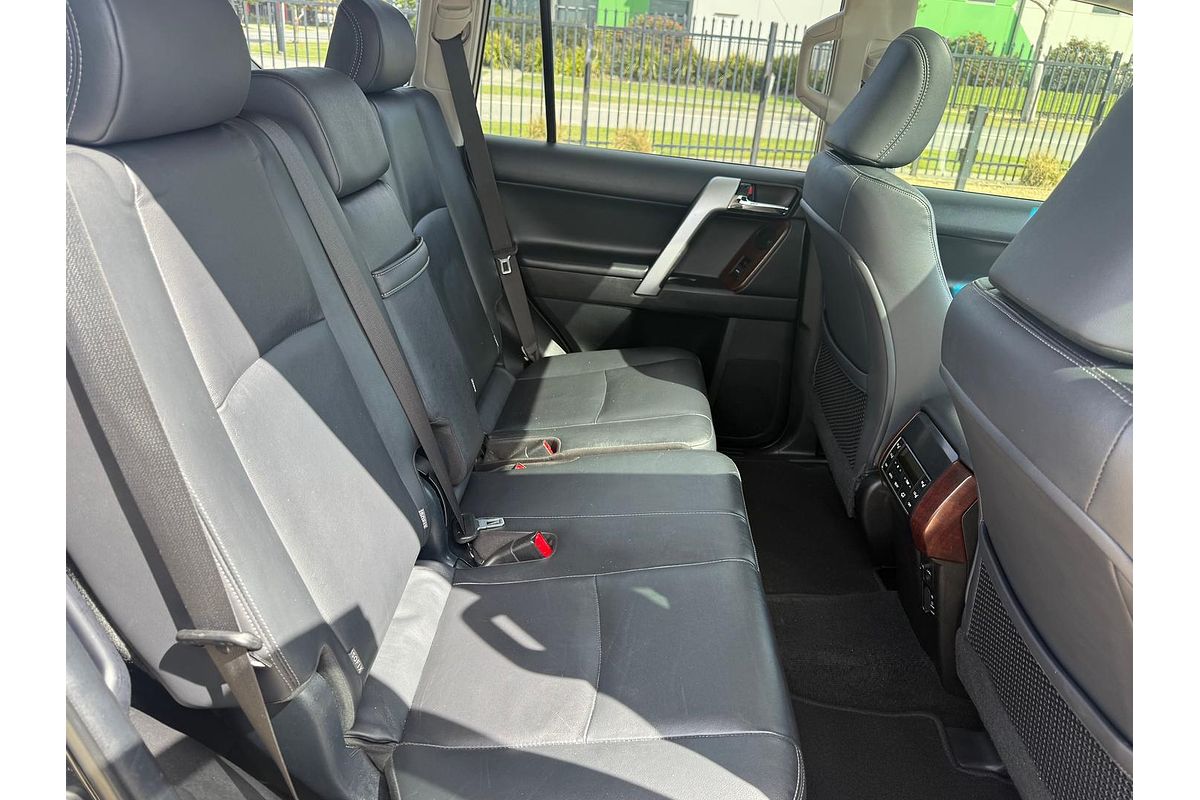 2017 Toyota Landcruiser Prado Kakadu GDJ150R