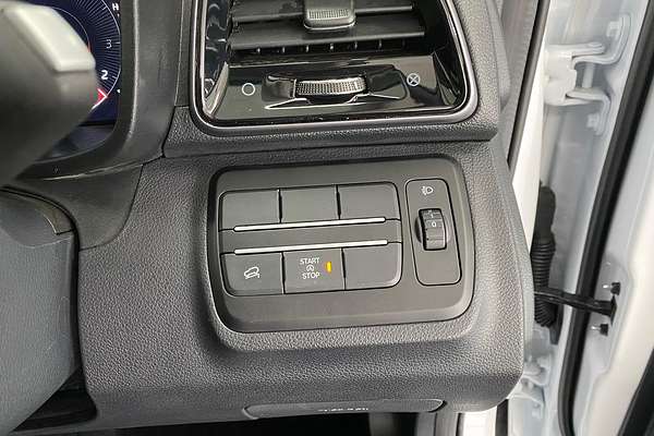 2025 Mahindra XUV3XO AX5L