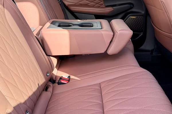 2025 Mitsubishi Outlander Exceed Tourer ZM