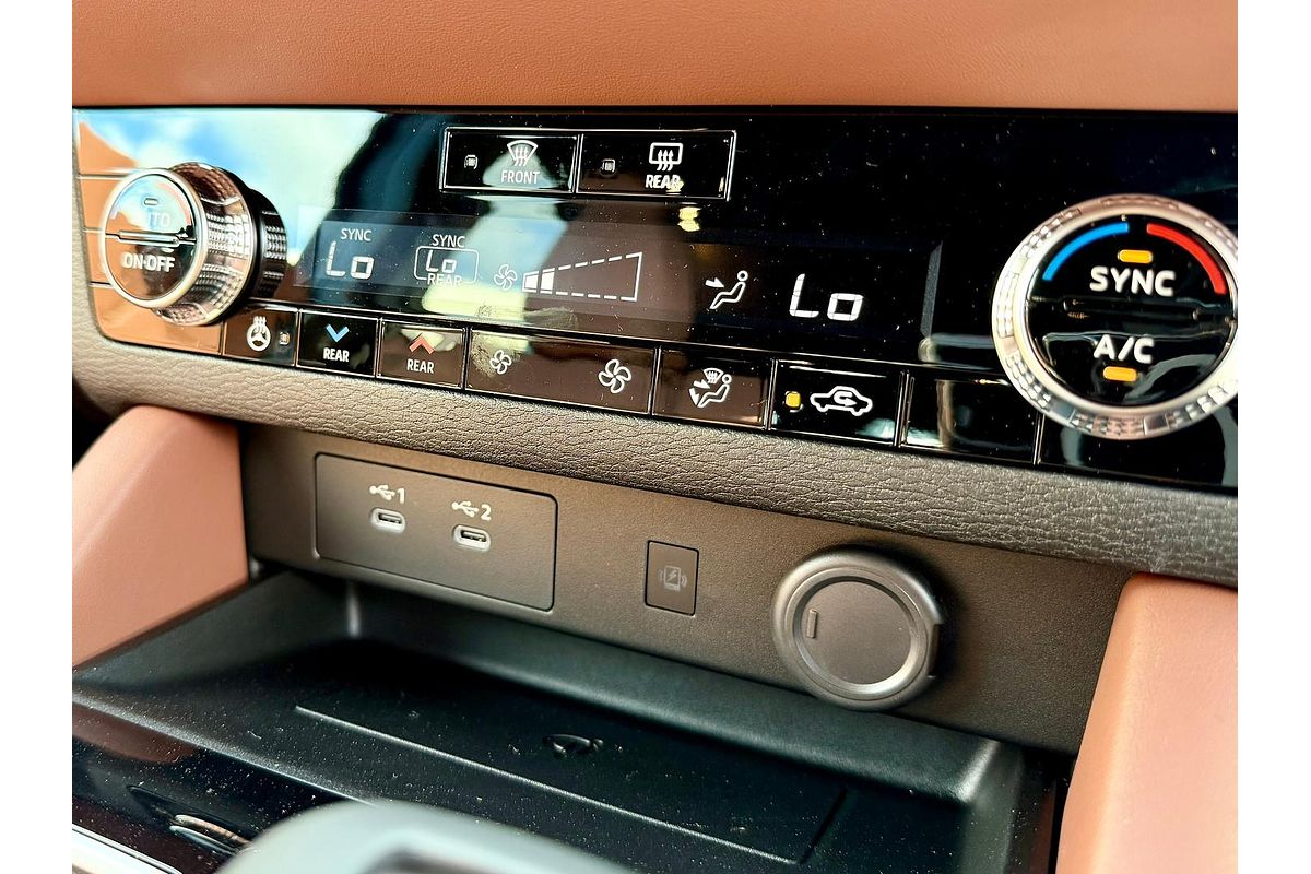 2025 Mitsubishi Outlander Exceed Tourer ZM