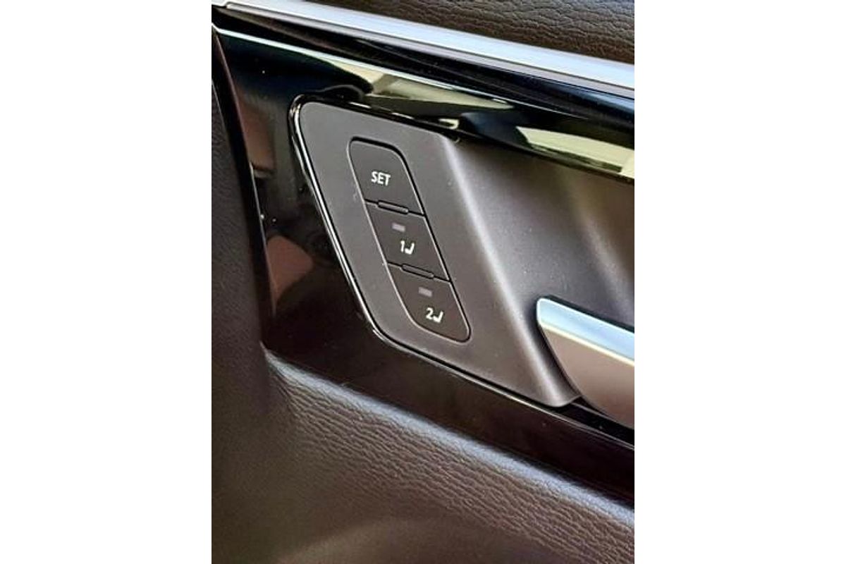 2025 Mitsubishi Outlander Exceed Tourer ZM