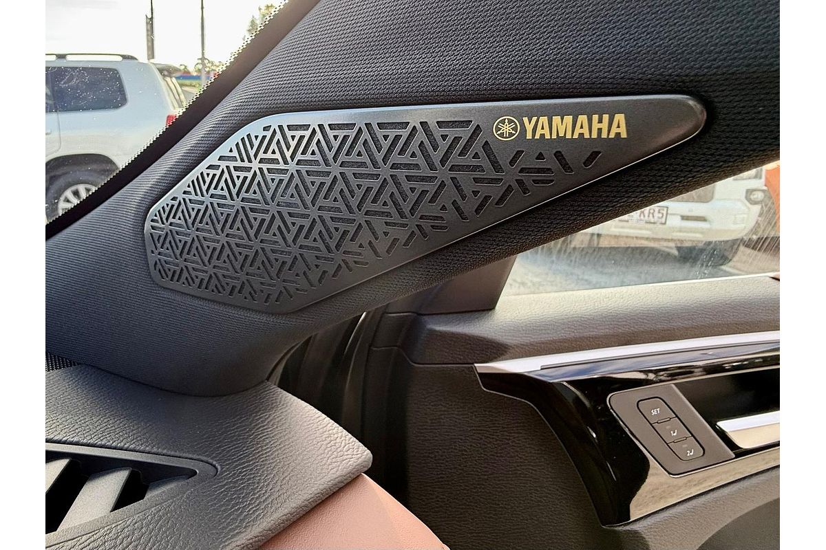 2025 Mitsubishi Outlander Exceed Tourer ZM