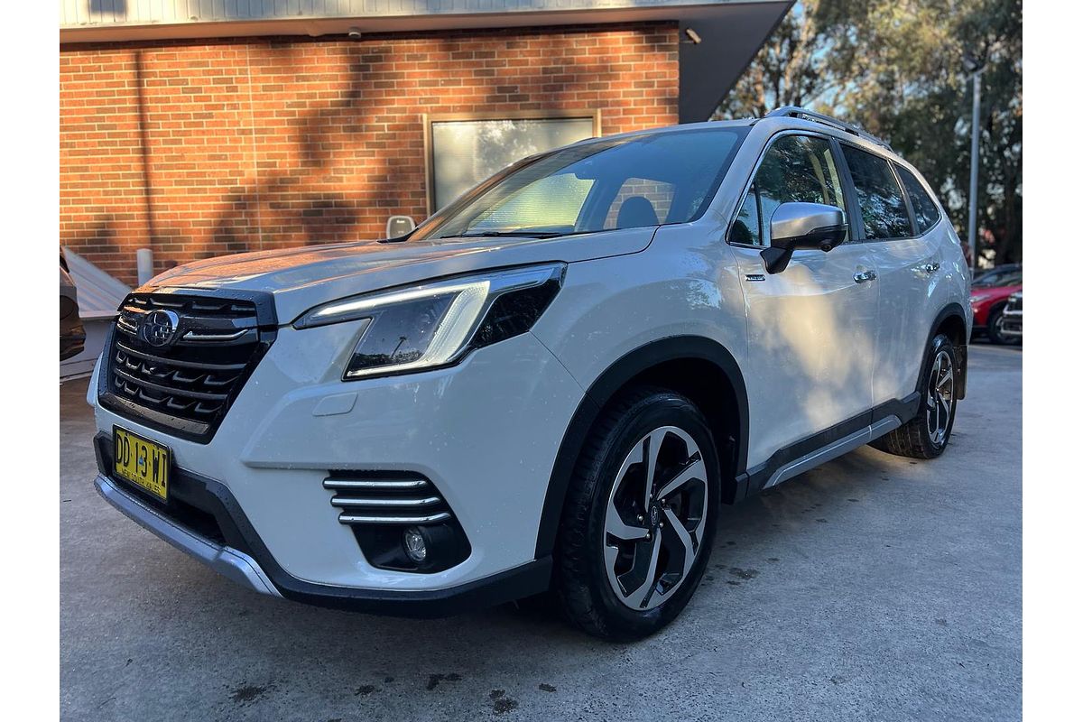 2022 Subaru Forester Hybrid S S5