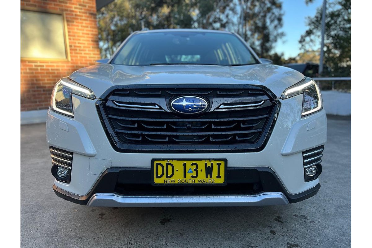 2022 Subaru Forester Hybrid S S5