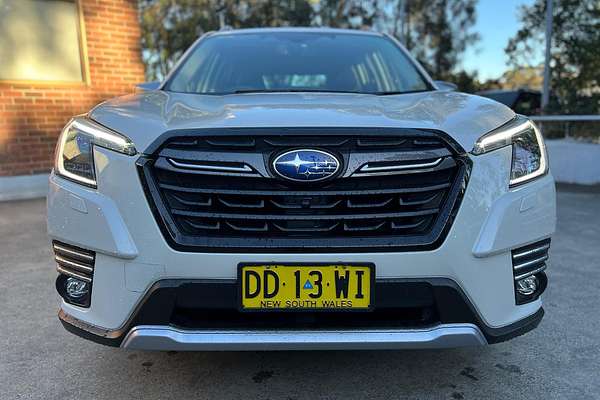 2022 Subaru Forester Hybrid S S5