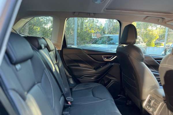 2022 Subaru Forester Hybrid S S5