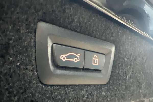 2022 BMW 8 Series M850i xDrive G16 LCI