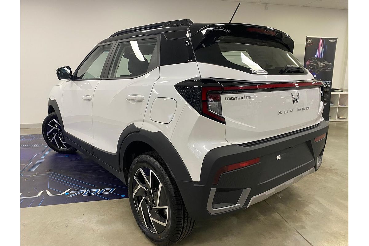 2025 Mahindra XUV3XO AX7L