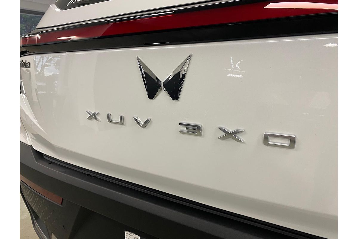 2025 Mahindra XUV3XO AX7L
