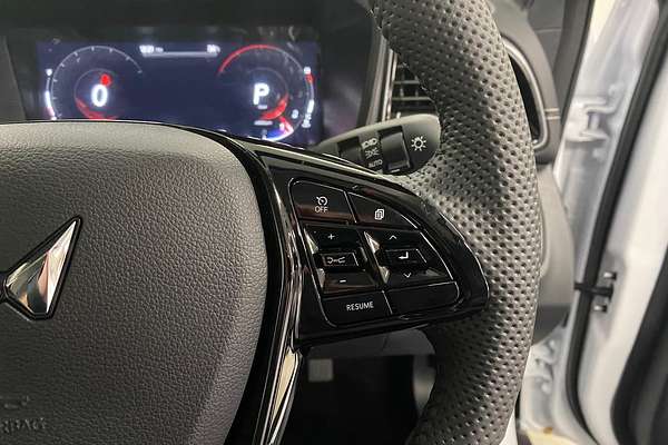 2025 Mahindra XUV3XO AX7L