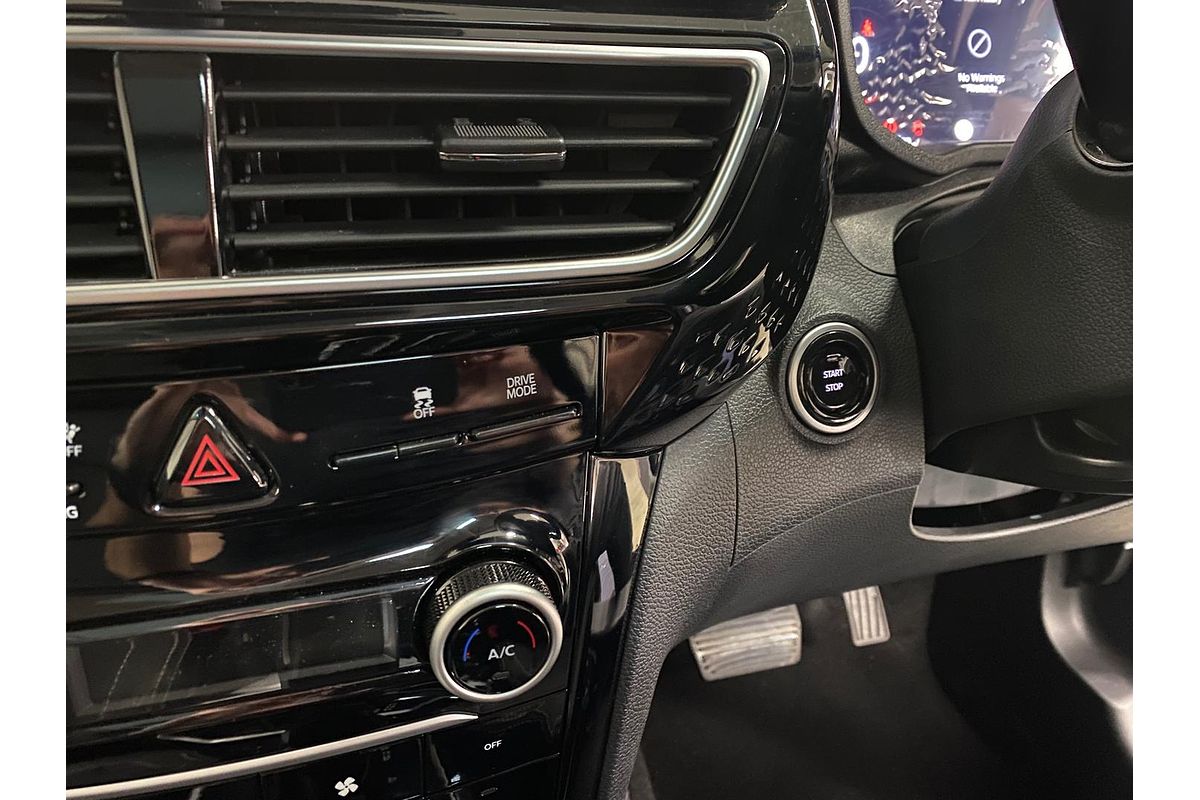 2025 Mahindra XUV3XO AX7L