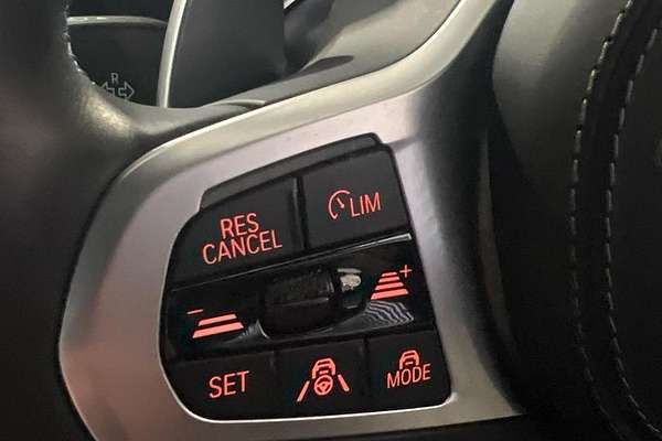 2022 BMW 8 Series M850i xDrive G16 LCI