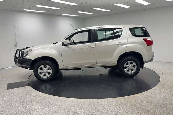 2017 Isuzu MU-X LS-M