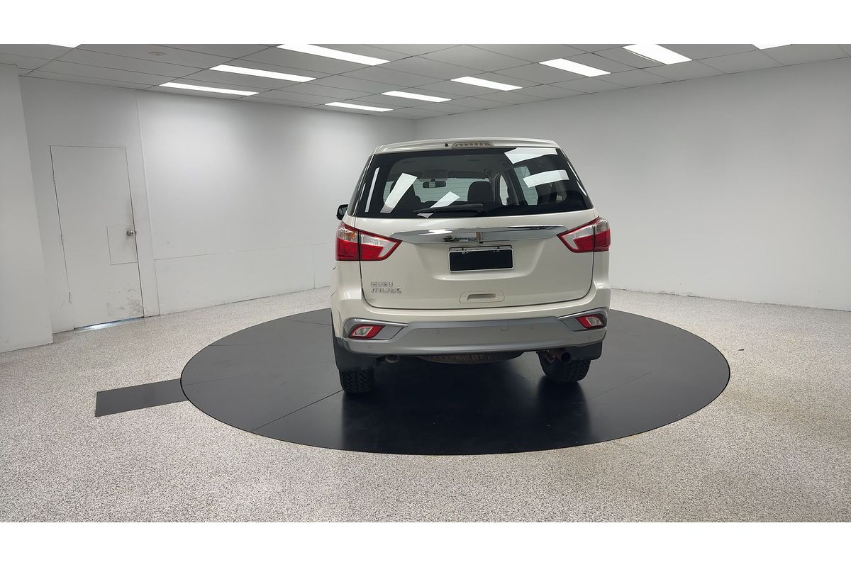 2017 Isuzu MU-X LS-M