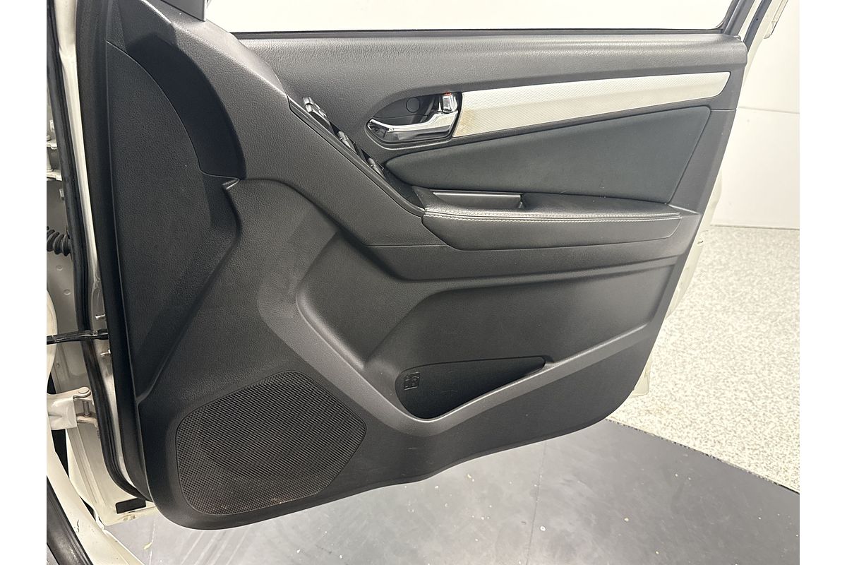 2017 Isuzu MU-X LS-M