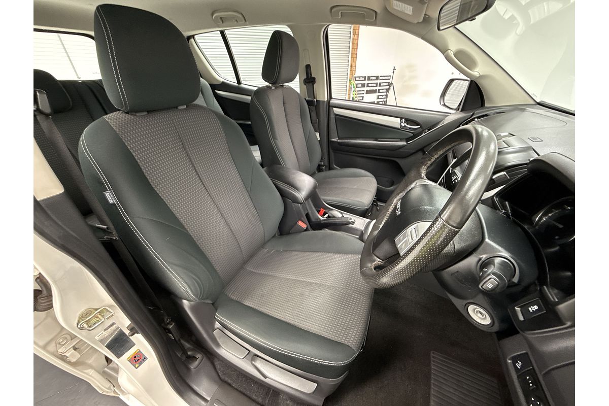 2017 Isuzu MU-X LS-M