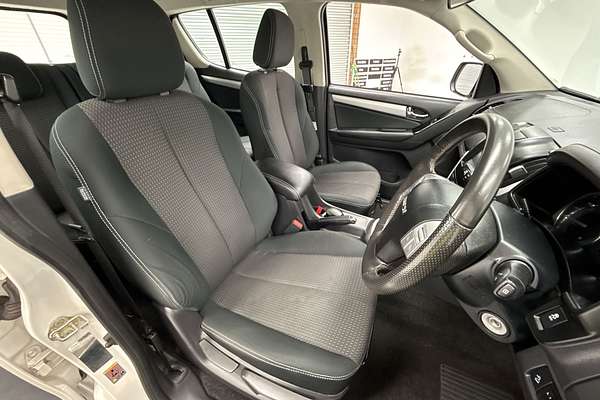 2017 Isuzu MU-X LS-M