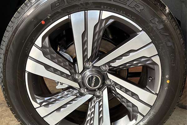 2025 Isuzu MU-X LS-T