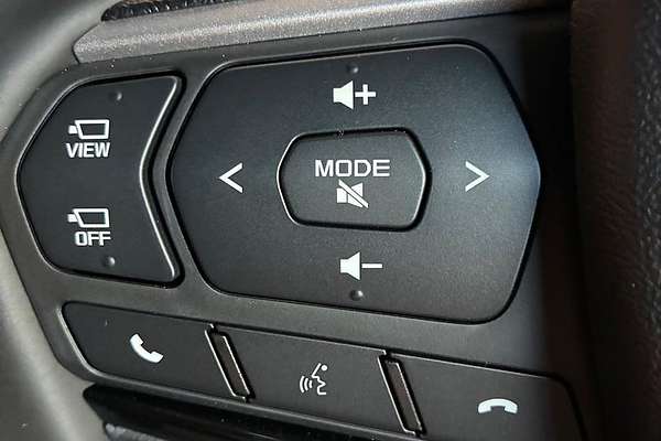 2025 Isuzu MU-X LS-T