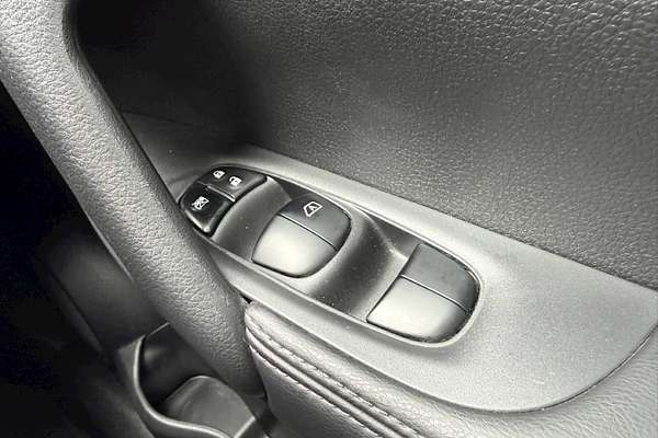 2015 Nissan X-TRAIL ST T32