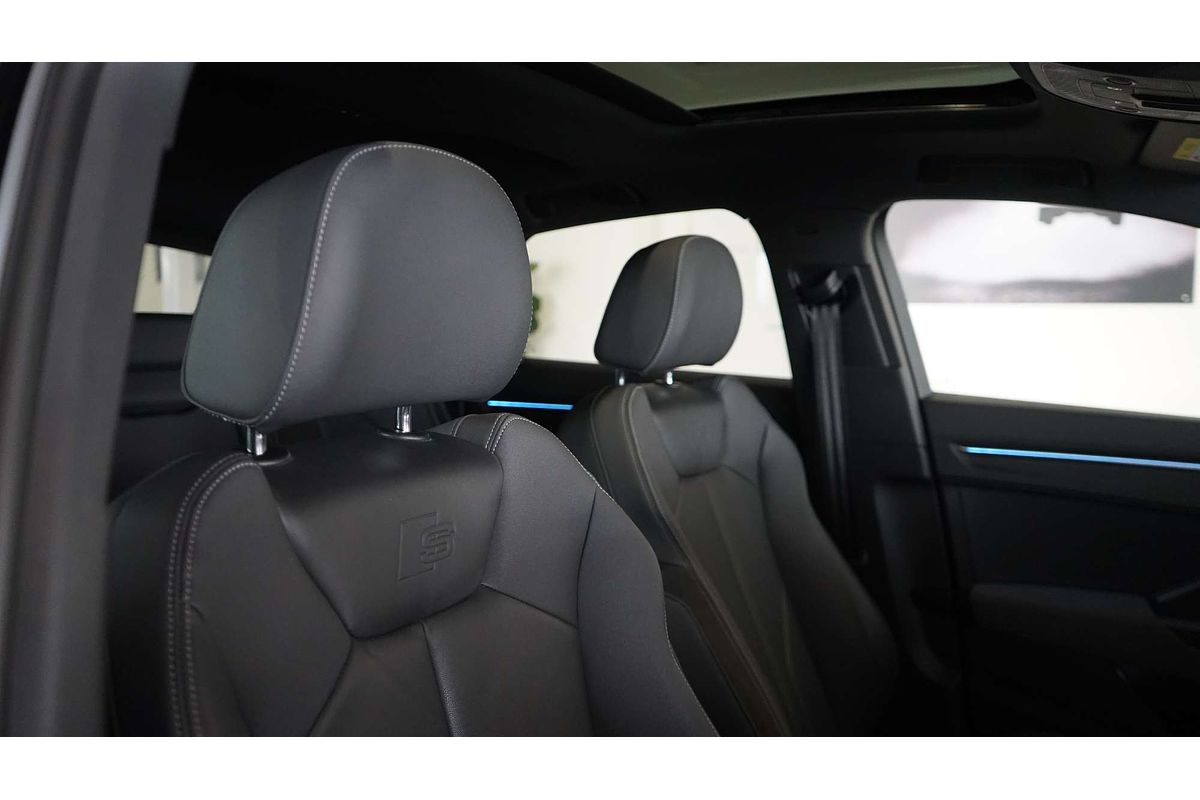 2021 Audi Q3 40 TFSI S line F3