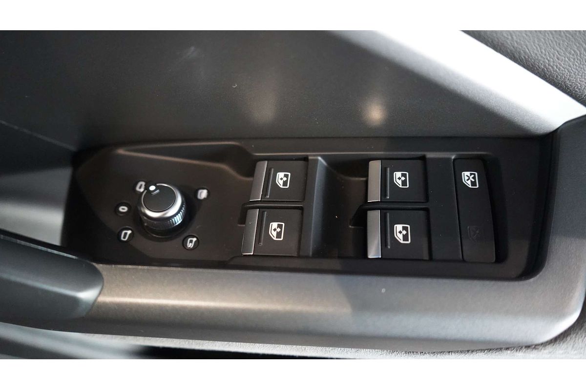 2021 Audi Q3 40 TFSI S line F3