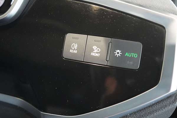 2021 Audi Q3 40 TFSI S line F3