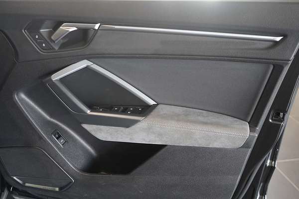 2021 Audi Q3 40 TFSI S line F3