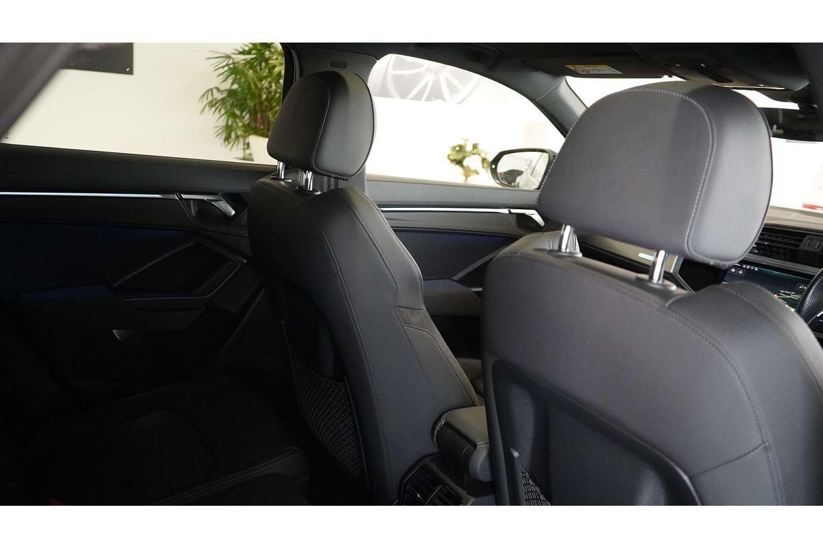2021 Audi Q3 40 TFSI S line F3