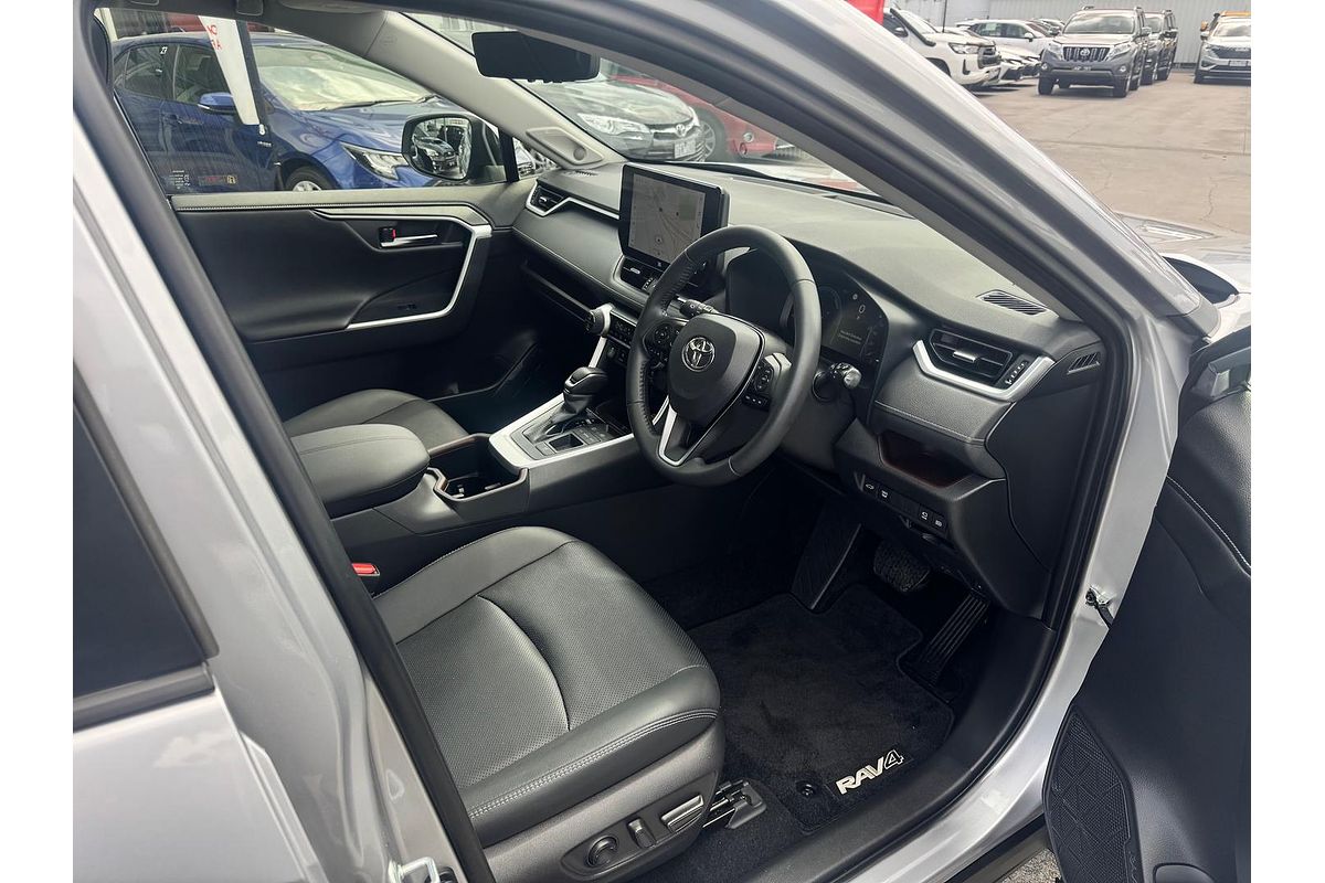 2024 Toyota RAV4 Cruiser AXAH52R