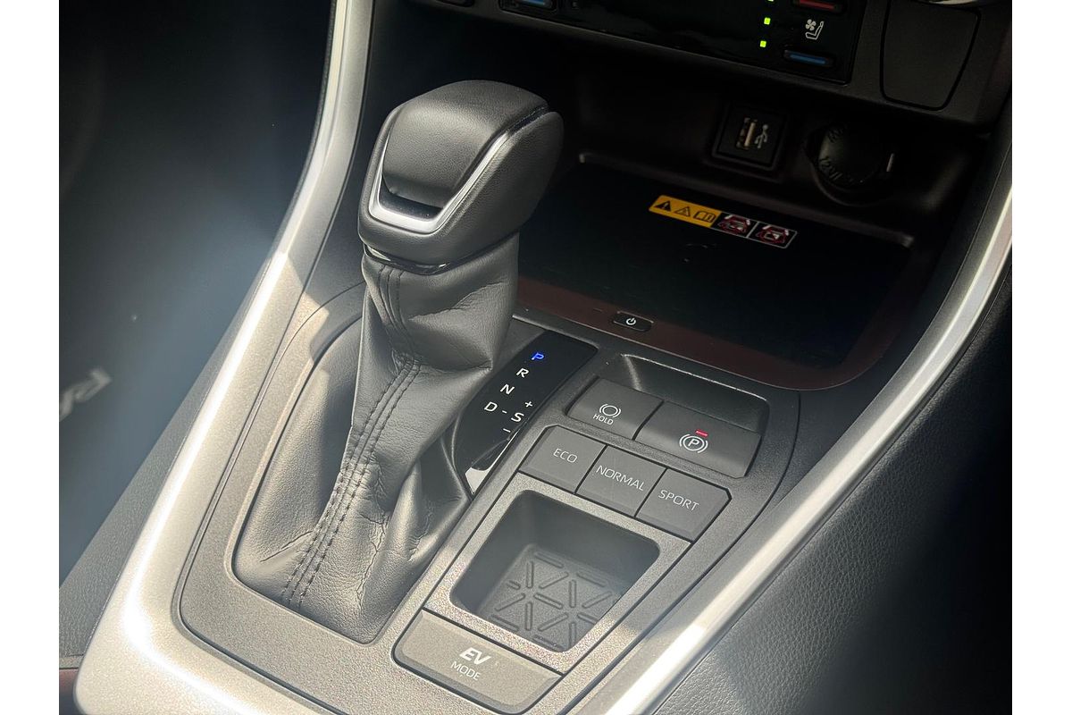 2024 Toyota RAV4 Cruiser AXAH52R