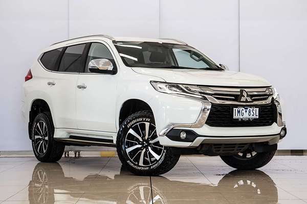 2017 Mitsubishi Pajero Sport GLS QE