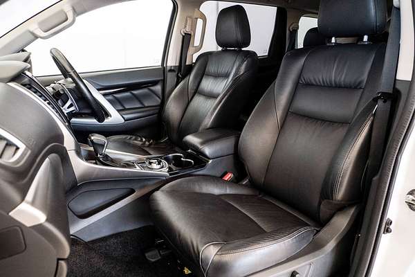 2017 Mitsubishi Pajero Sport GLS QE