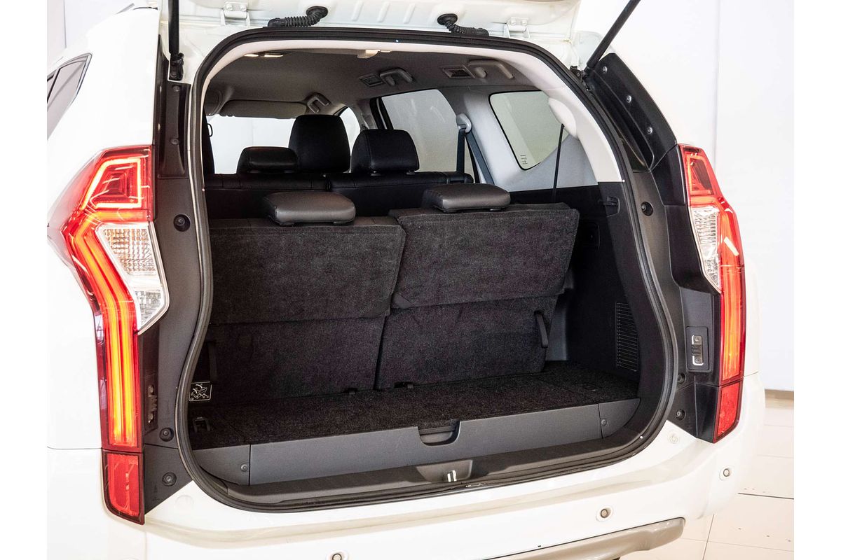 2017 Mitsubishi Pajero Sport GLS QE